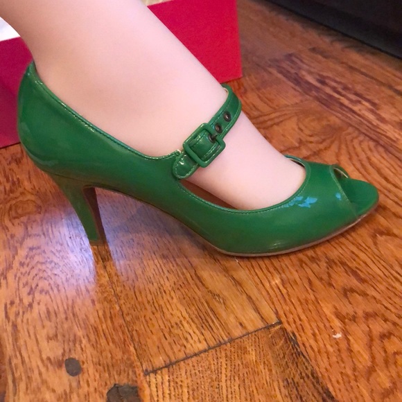 emerald green mary jane shoes